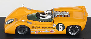 Thunderslot CA00307S/W McLaren M6A - #5 McLaren Cars Ltd. Winner, Can-Am Road America 1967, Denny Hulme